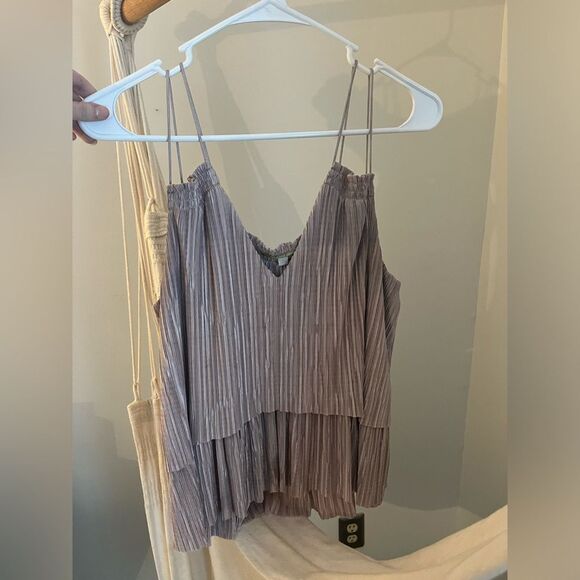 ANTHROPOLOGY Gianni Bini Pleated Tiered Camisole (Tan/grey/gold) Sz Small - Picture 1 of 3